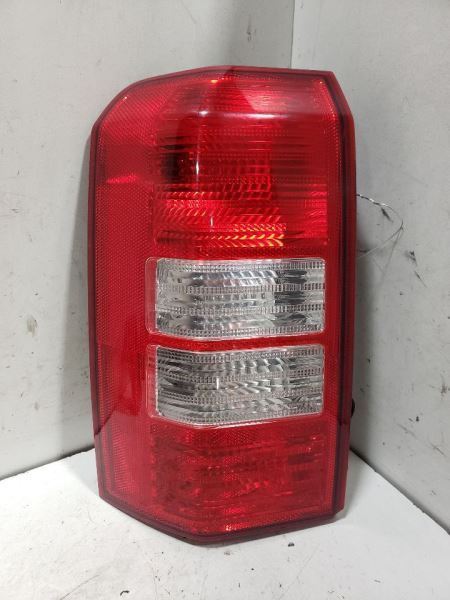 Driver Side Left Tail Light Assembly Compatible with 2008-2017 Jeep Patriot, Part #671144