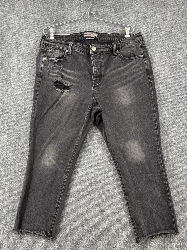 Torrid Crop Boyfriend Classic Denim Women’s 14 Black Distressed Jeans Button Fly