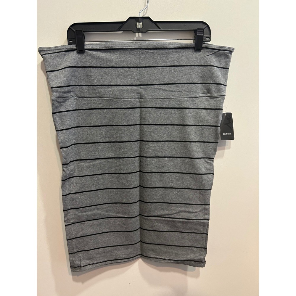 Torrid Women's Gray & Black Striped Stretch Knit Bodycon Mini Skirt Plus Size