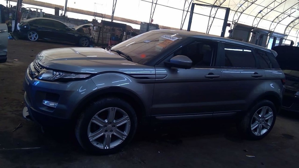 (LOCAL PICKUP ONLY) Passenger Right Front Door Suv 4 Door Fits 12-19 EVOQUE 6324