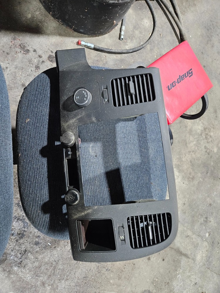 ✅07-13 SILVERADO SIERRA Center Dash Radio Bezel AC Climate Trim Panel *BLACK 4X4