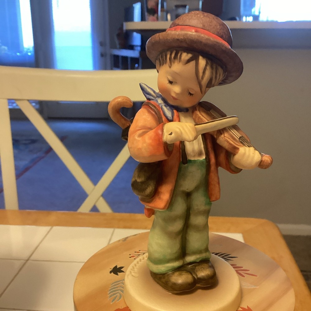 Little Fiddler Hummel Goebel Figurine  Vintage  1958 boy Little Fiddler