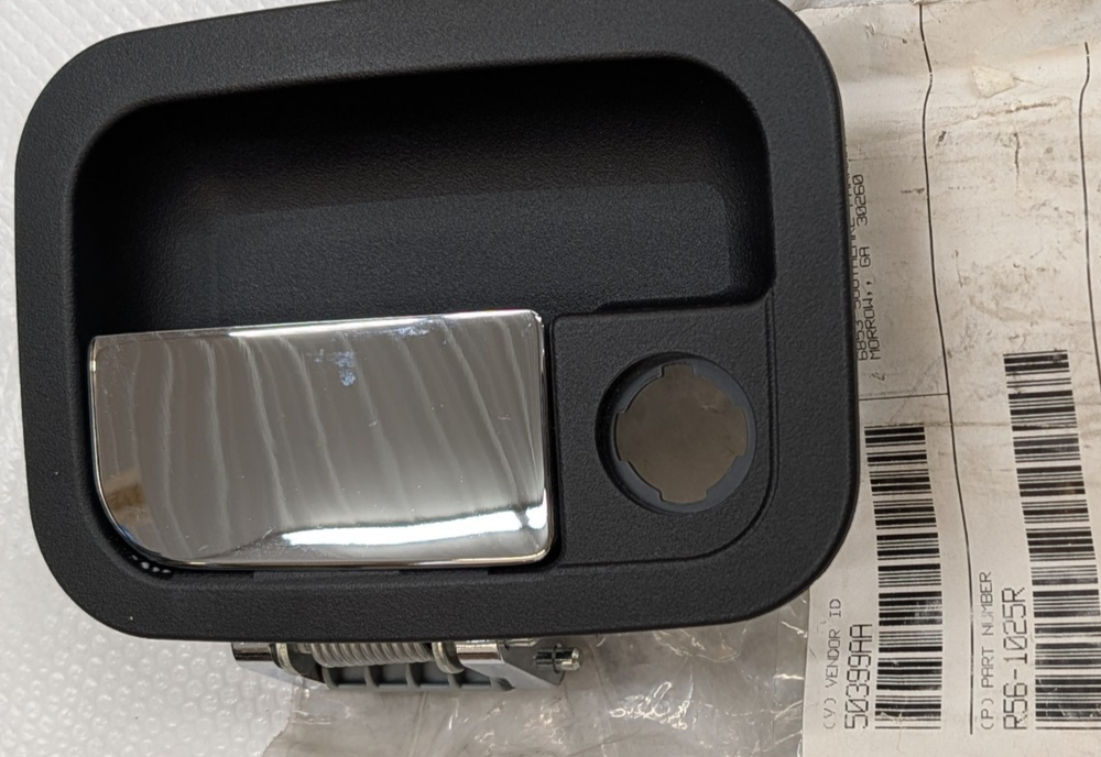 R56-1025R Paccar Genuine Peterbilt Kenworth Exterior Door Handle RH Pass Side