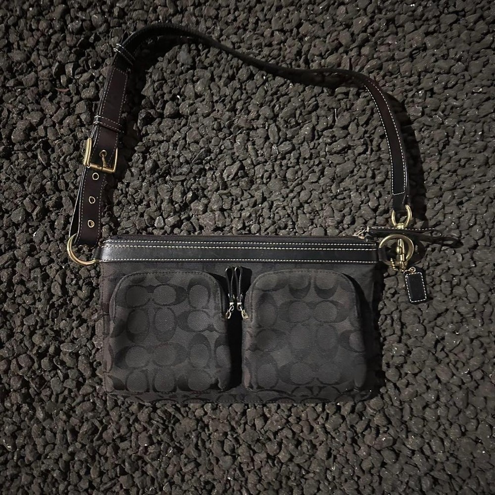 Coach Black Signature Canvas Shoulder Bag Authentic G0404581