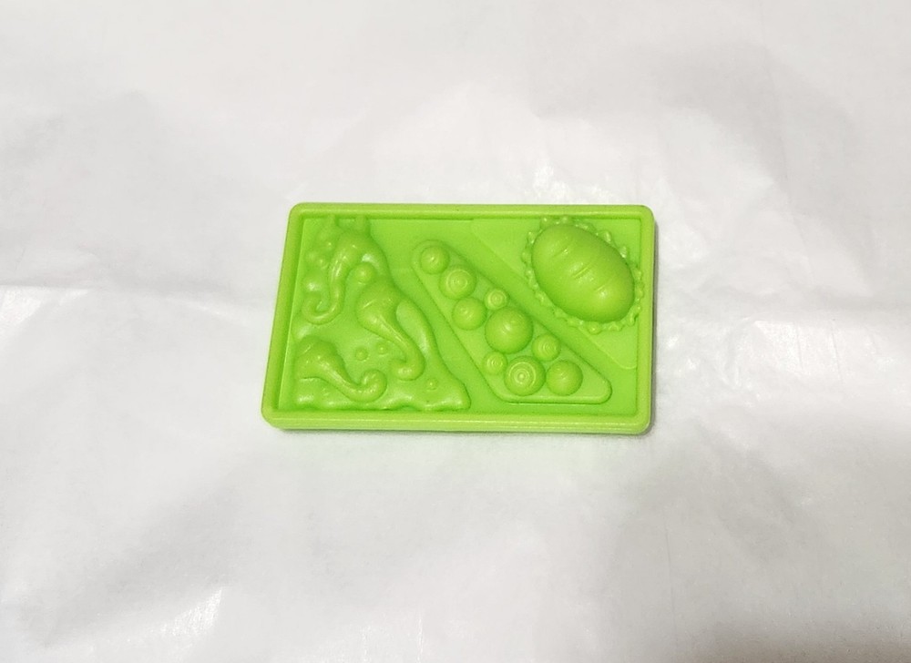 Monster High 2015 Deadluxe High School Cafeteria Playset Green Food Toy
