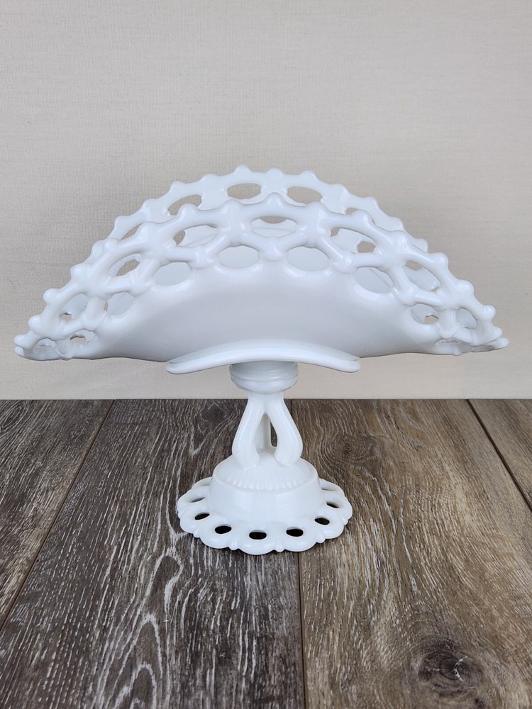 Vintage Westmoreland Milk Glass Doric Lace Pedestal Banana Stand