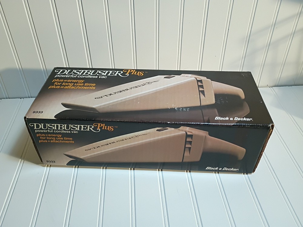 Vintage Black & Decker DustBuster Plus 9333 Cordless Handheld Vac w/ Charger 6V