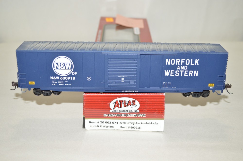 HO scale Atlas Norfolk & Western Ry ACF 60' auto parts box car train