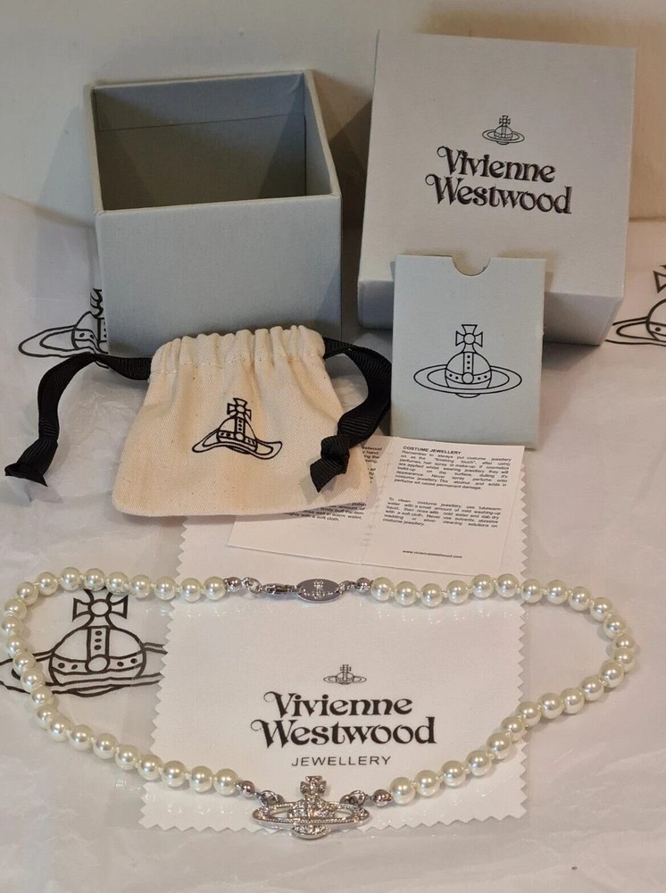 Vivienne westwood Silver Tone Bas Relief Pearl Orb Choker Necklace
