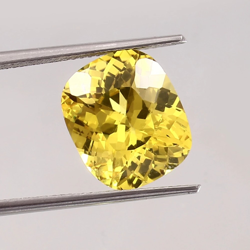Natural Flawless Ceylon Yellow Sapphire Loose Cushion Cut Gemstone 13 Carats