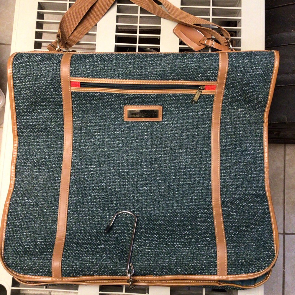 Vintage Leather Garment Bag for Frequent Travelers and Business Trips