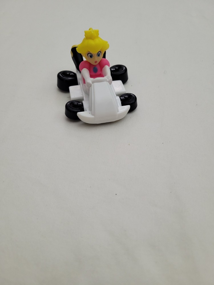 McDONALDS HAPPY MEAL 2024 MARIO KART DELUXE PEACH