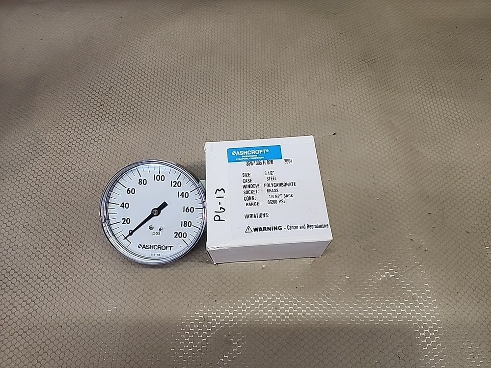 New Ashcroft 35W1005 H  02B Pressure Gauge 3-1/2