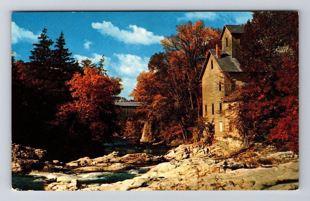 VT-Vermont, Old Mill & Covered Bridge, Landmarks, Vintage Postcard
