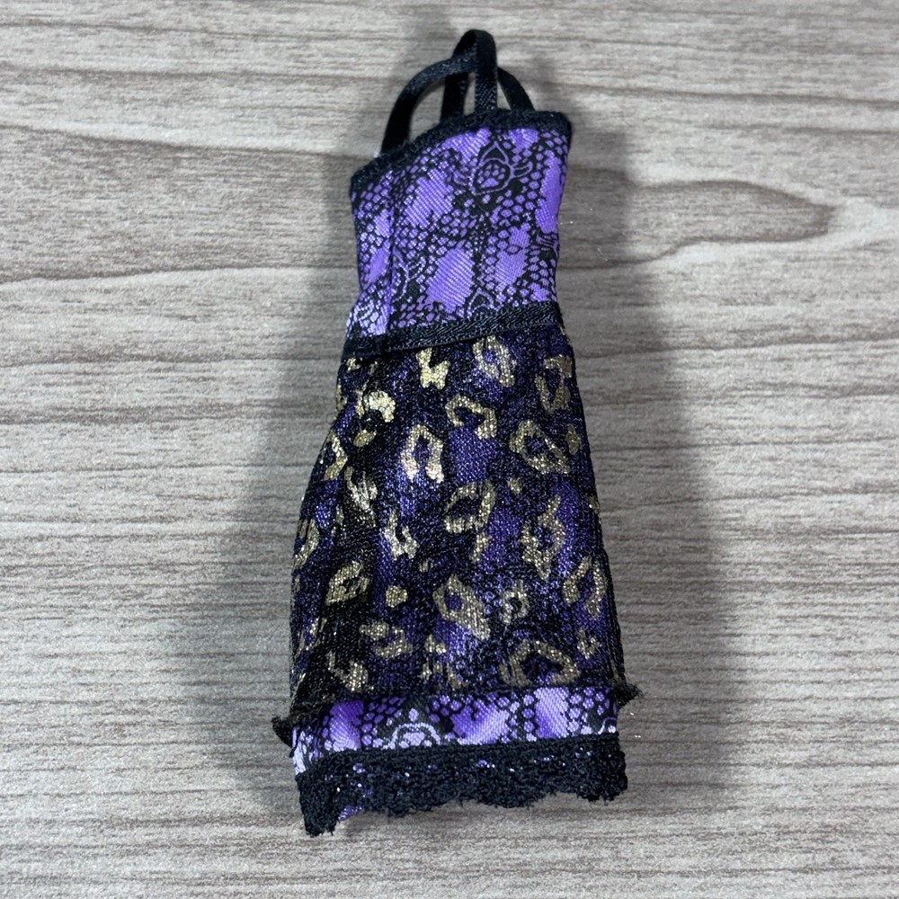 Monster High Doll Clawdeen Wolf Scaris City of Frights  Dress