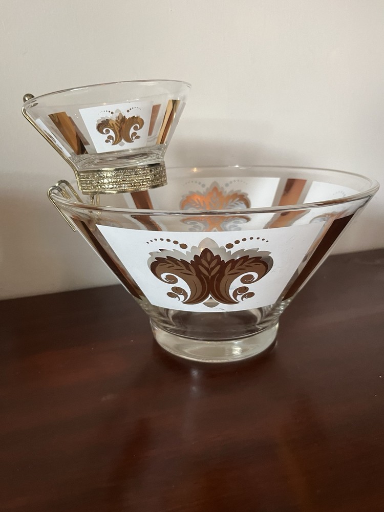 Vintage Anchor Hocking Mid-Century Glass Chip & Dip Set with Gold Fleur Pattern