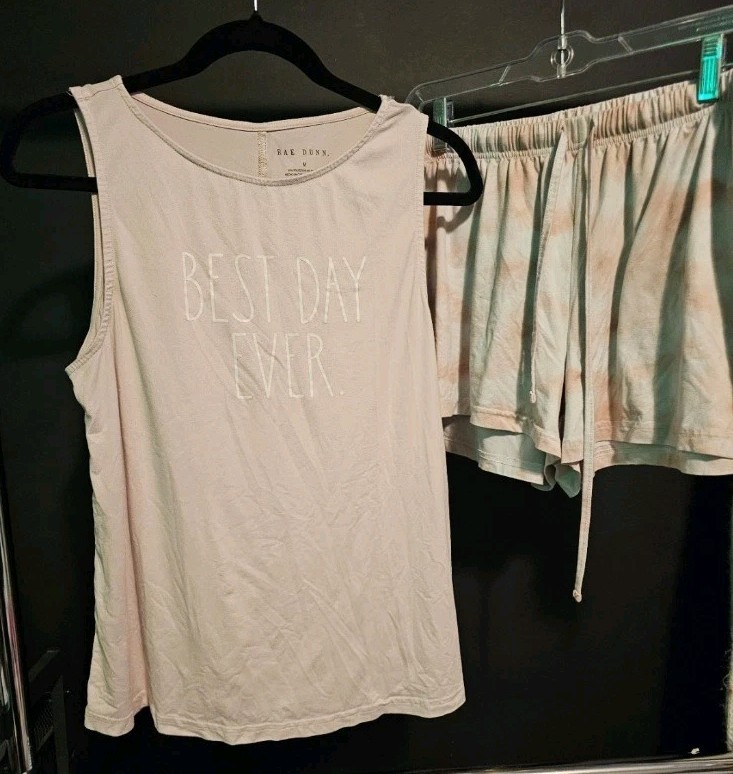 Rae Dunn Pajamas Set of 2 pcs 🎁❤️ Women's Pink tank&shorts size MEDIUM