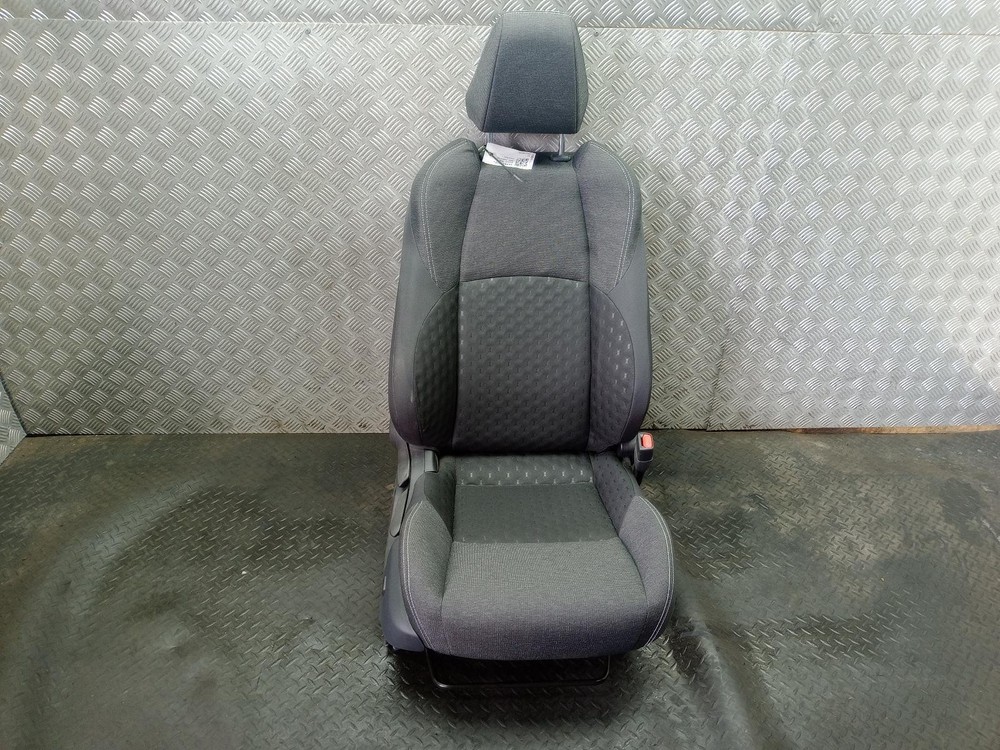 Toyota Corolla Seat Front Right Cloth Mk12 2018 - 2026