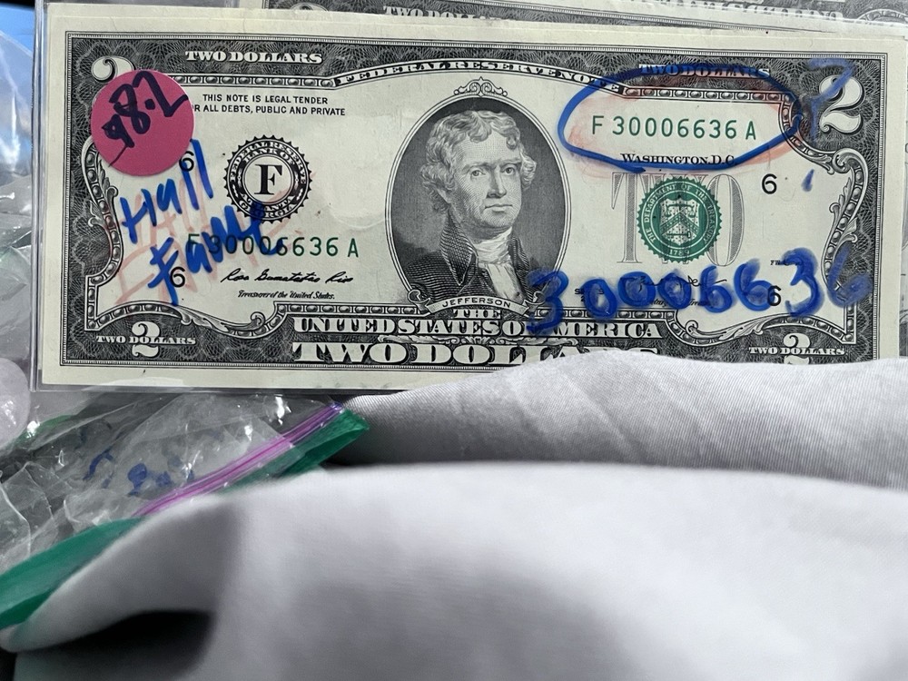 2 Dollar Bill Crisp NM BEAUTIFUL 2017 A. Clean Ready To Ship . Make An Offer