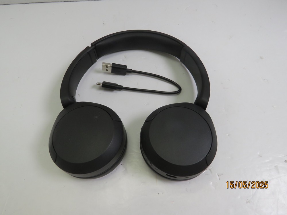 Sony WH-CH520 Wireless Over-Ear Headphones in Black - DJ1327