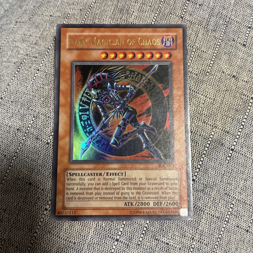 Yu-Gi-Oh Dark Magician of Chaos Ultra Rare 1st Edition IOC-065 Invasion of Chaos TCG Card