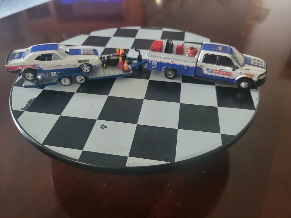 Ram3500Service Bed Dulally-Mopar Direct Connection1/64Dicast,71 Dodge Challenger