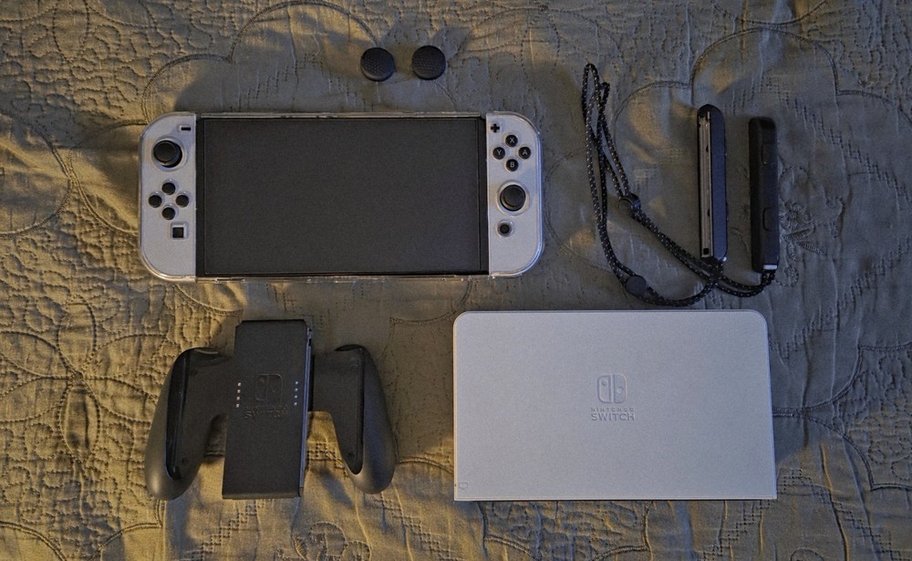Nintendo Switch OLED Model Console + All Accessories (+ Clear protective case)