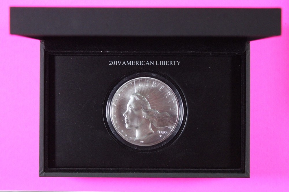 2019 2 1/2 OZ Silver American Liberty Medal Small Milkspot Mint Box COA 8007