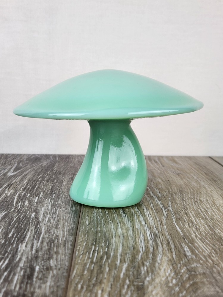 Large Jadeite Green Glass Mushroom Paperweight – Cottagecore Retro Decor