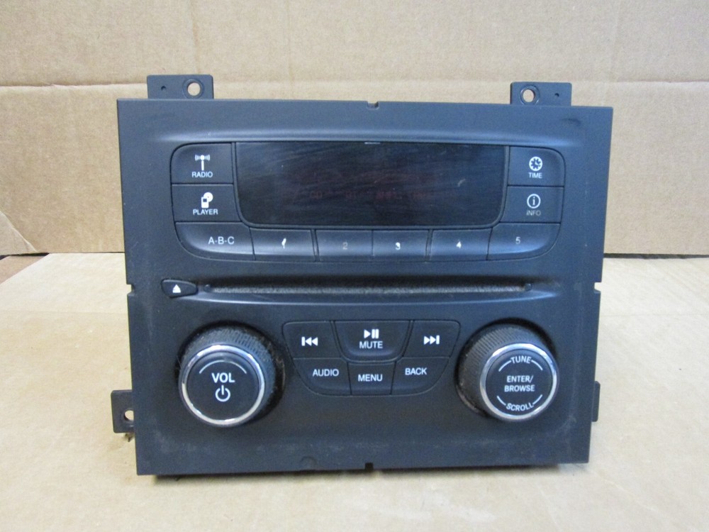 13 14 Dodge Dart Radio CD Player Stereo Audio Receiver Control Panel 04692355
