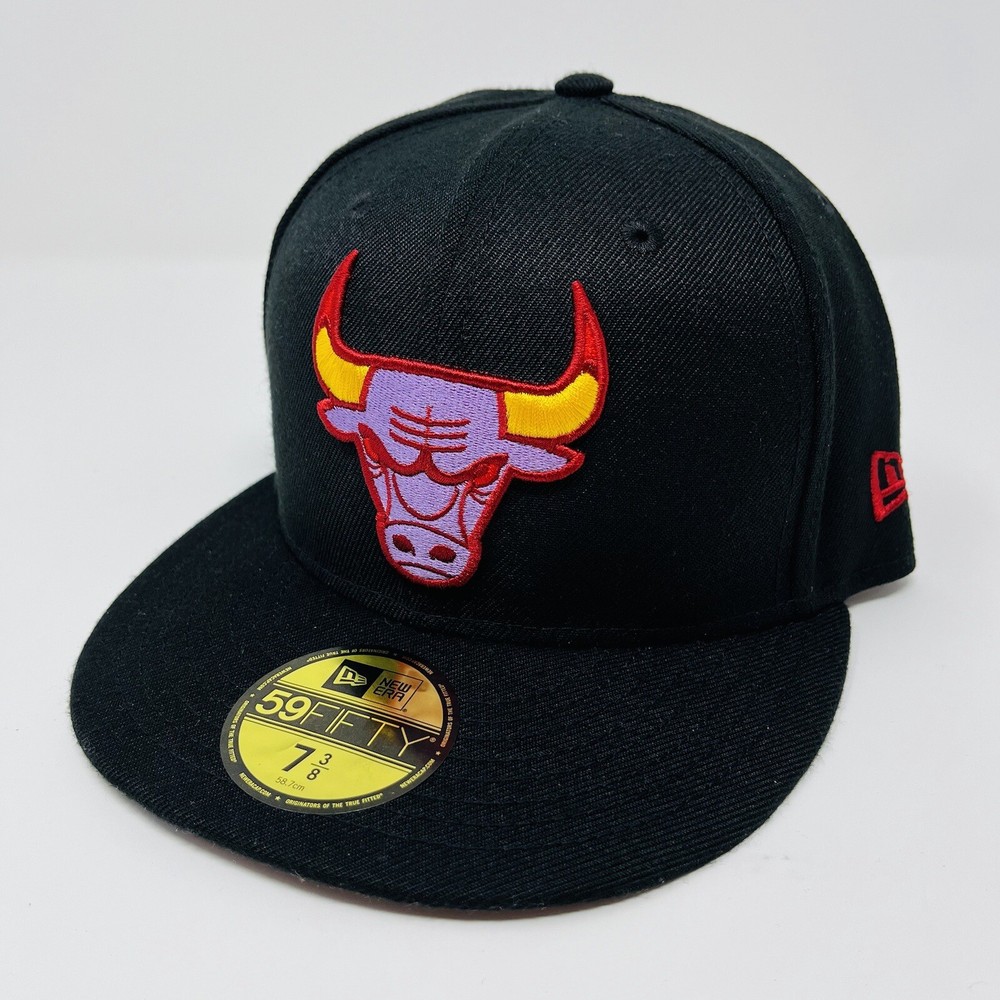 New Era 59FIFTY Chicago Bulls Black Burgundy Mens Fitted Hat Cap Size 7 3/8