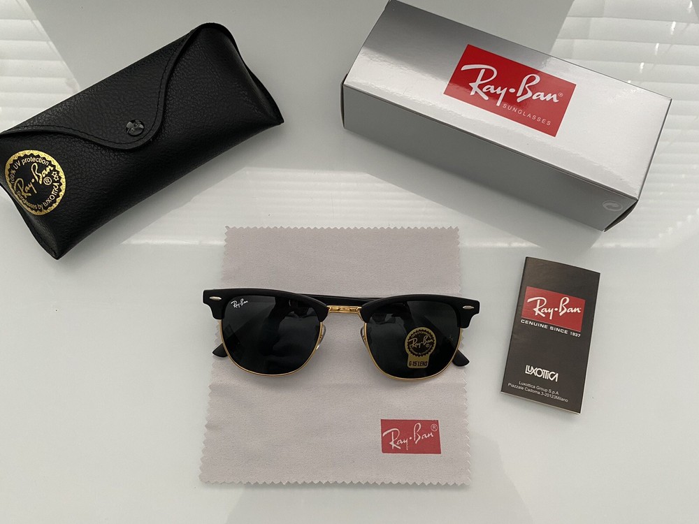 Ray-Ban Clubmaster Sunglasses RB3016 - Black & Gold - New But Small Arm Scratch