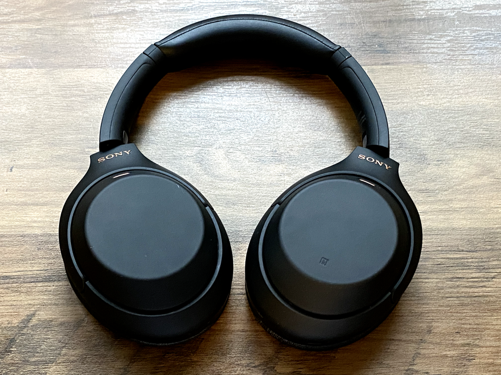 Authentic Sony WH-1000XM4/B Over Ear Noise Cancelling Wireless Headphones Black