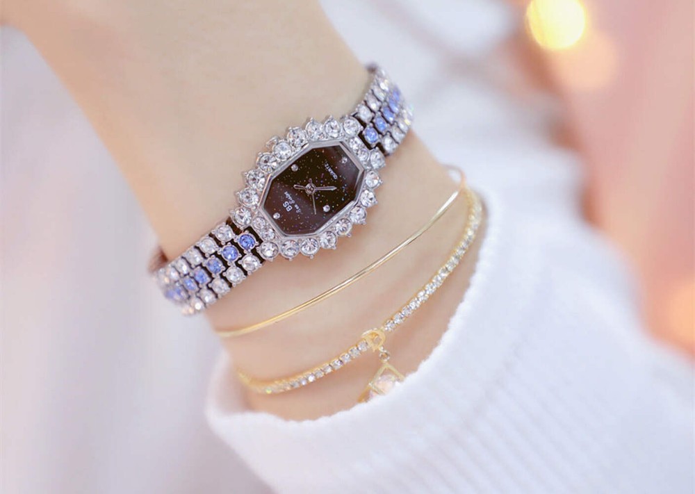 Elegant Diamond-Studded Stainless Steel Quartz Watch with Waterproof Design