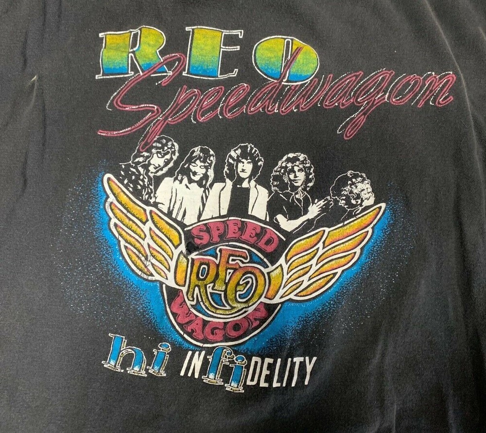 Vintage REO Speedwagon High Infidelity Concert T-shirt AC201