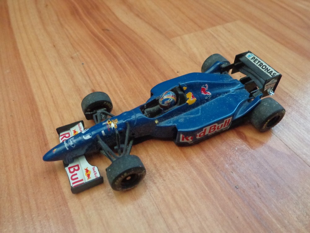 MINICHAMPS 1/43 CLASSIC SAUBER FORD C14 HEINZ-HARALD FRENTZEN 1995 F1 CAR