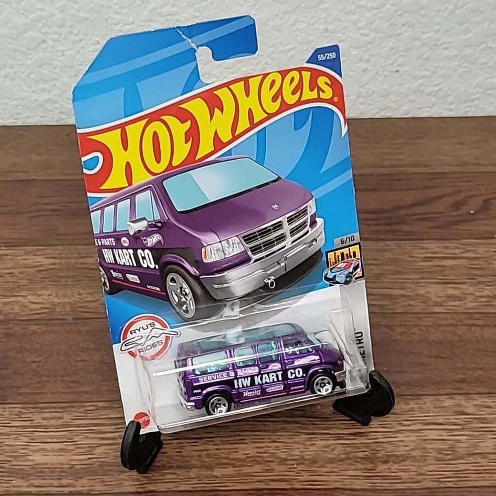 Hot Wheels 2022 Super Treasure Hunt HW Kart Ryu's Rides Dodge Van