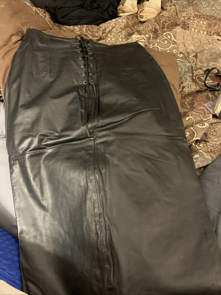 Vintage 70s 80s G-III Black Leather Midi Pencil Skirt 6/8 High Waist Hourglass
