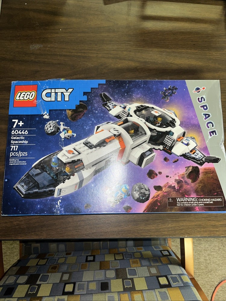 LEGO CITY: Modular Galactic Spaceship (60446)