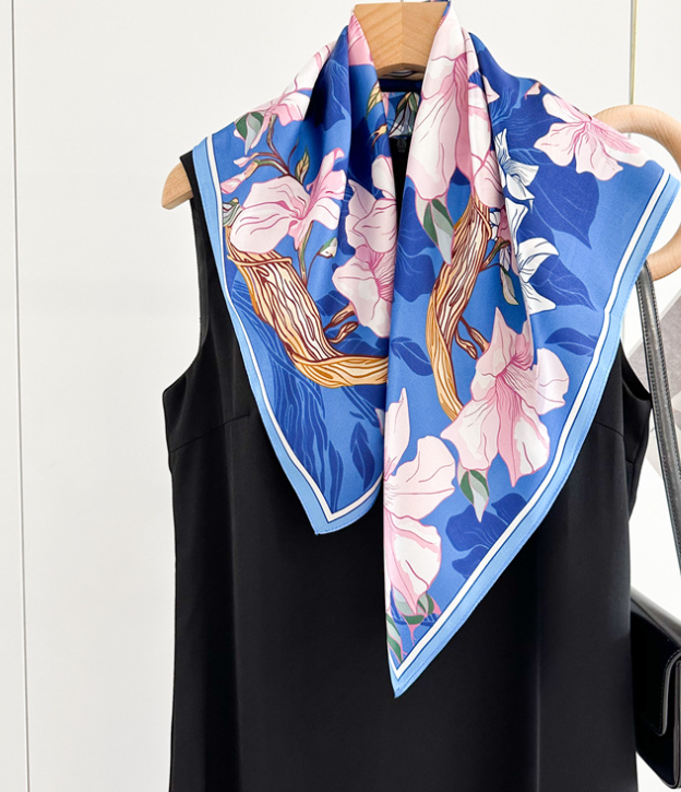 100% Mulberry Silk Square Scarf for Women Pink Floral Neckerchief Wrap 68x68cm