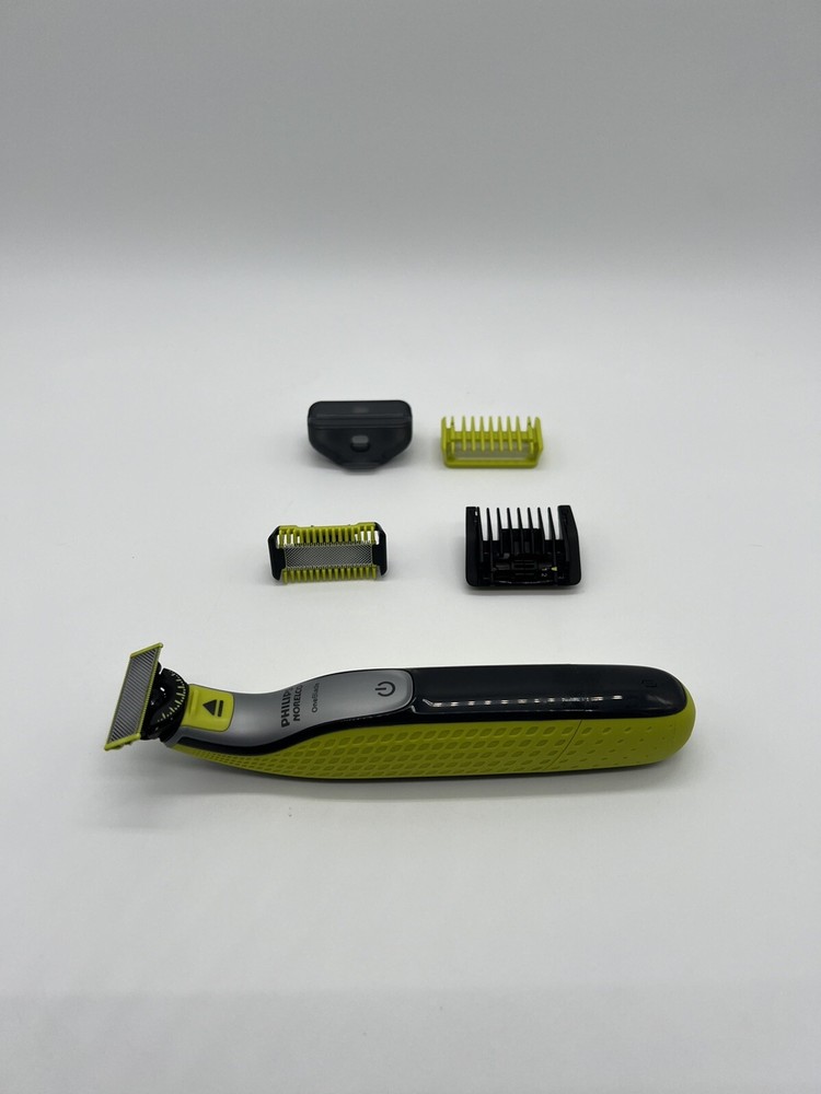 One Blade. philips Norelco 360blade 5length settings Missing Charger ( S3(18)