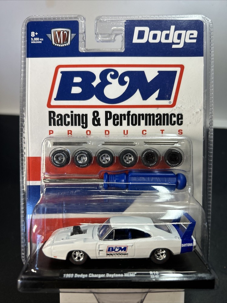 M2 1/64 1969 Dodge Charger Daytona HEMI R10 22-02 B&M Racing & Performance