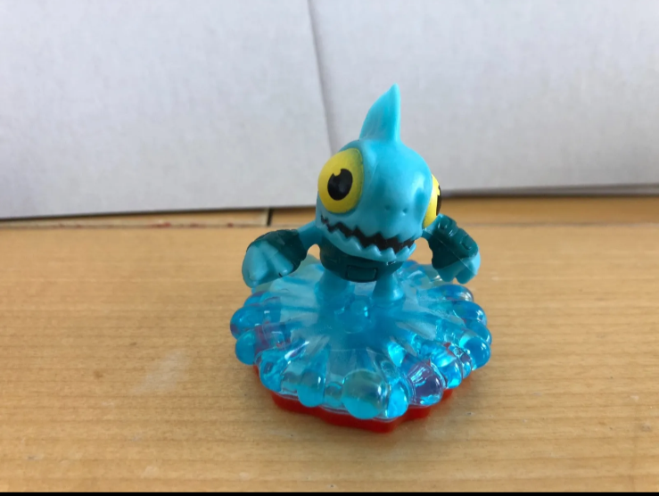Skylanders Trap Team - MINI GILL RUNT - WATER ELEMENT