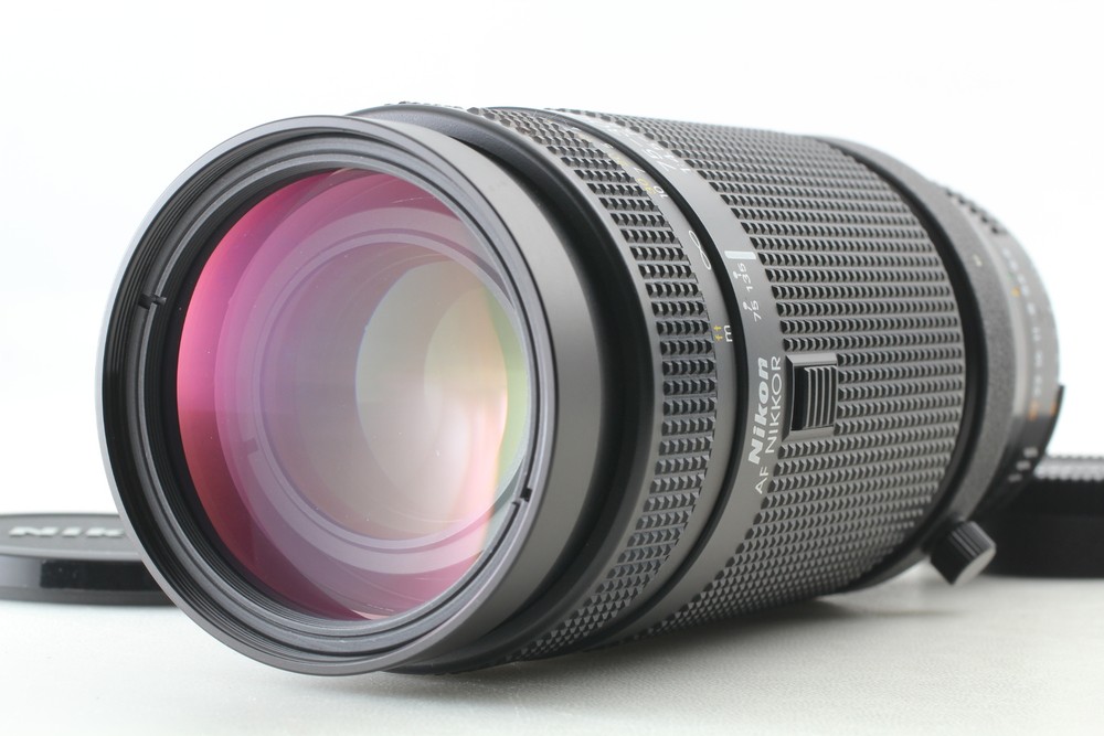 Nikon AF NIKKOR 75-300mm f/4.5-5.6 Telephoto Zoom Lens in Excellent Condition with Cap