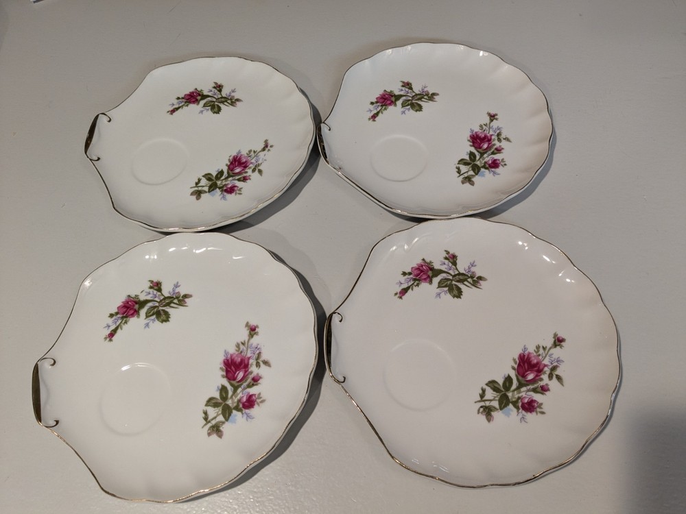 Set of 4 Japanese gold-rimmed scalloped shell snack plates with moss rose design