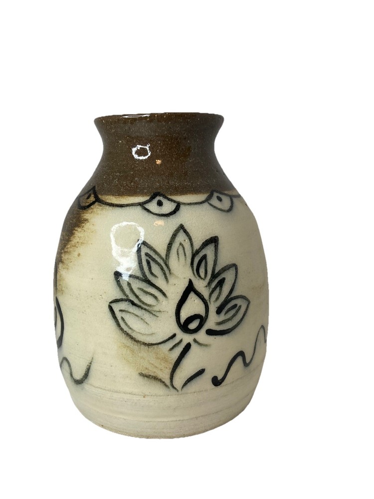 Studio  Art Pottery 6  1/2 “tall. Vase flower design. Brown / Cream Medium Sized
