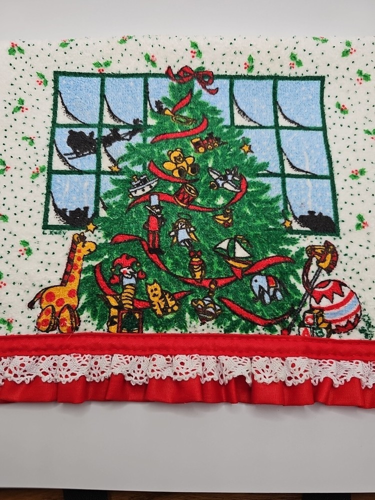 Vintage Fingertip Towel Sayco Screen Prints Christmas Tree Ruffled Lace USA