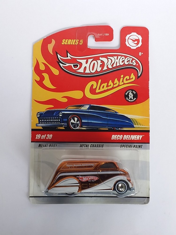 2008 Hot Wheels Classics Deco Delivery Chase Car NIP
