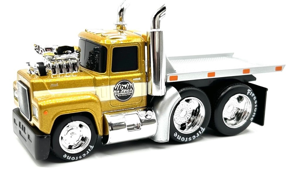MUSCLE MACHINES MACK FLATBED MUSCLE TRANSPORTS LOOSE