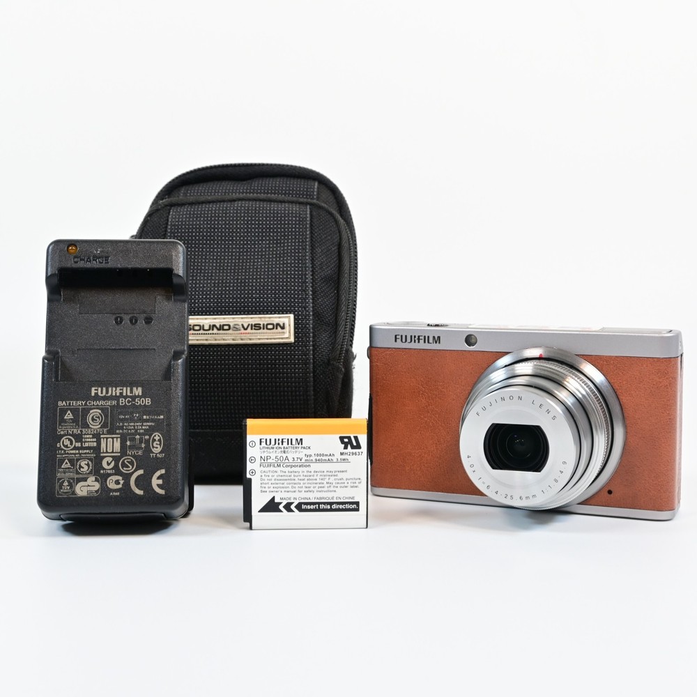 Fujifilm FinePix X Series XF1 12.0MP Digital Camera - Black